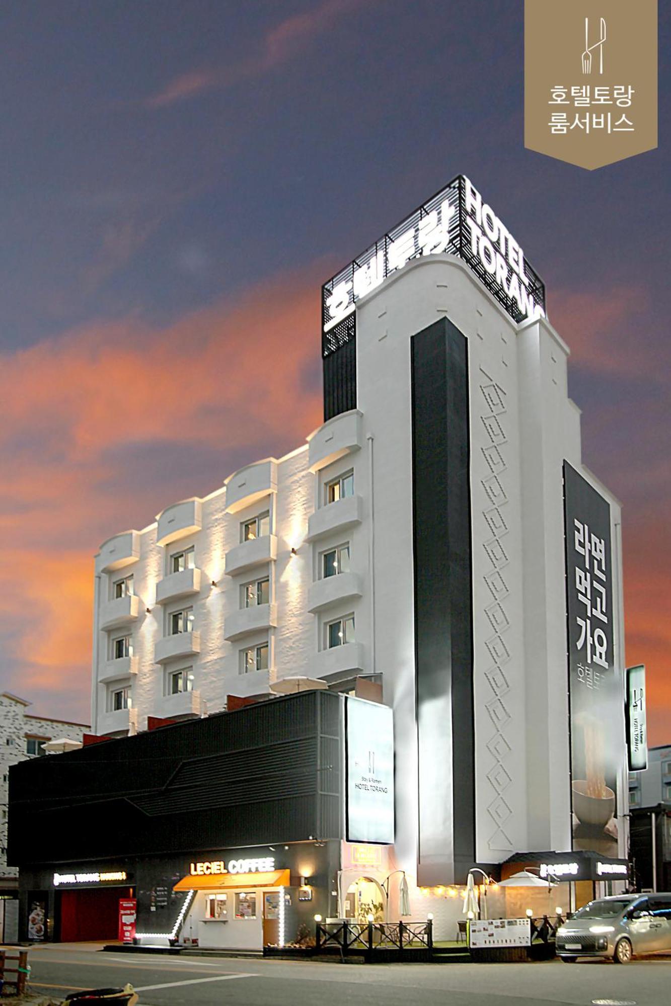 Hotel Torang Jeonju Bagian luar foto