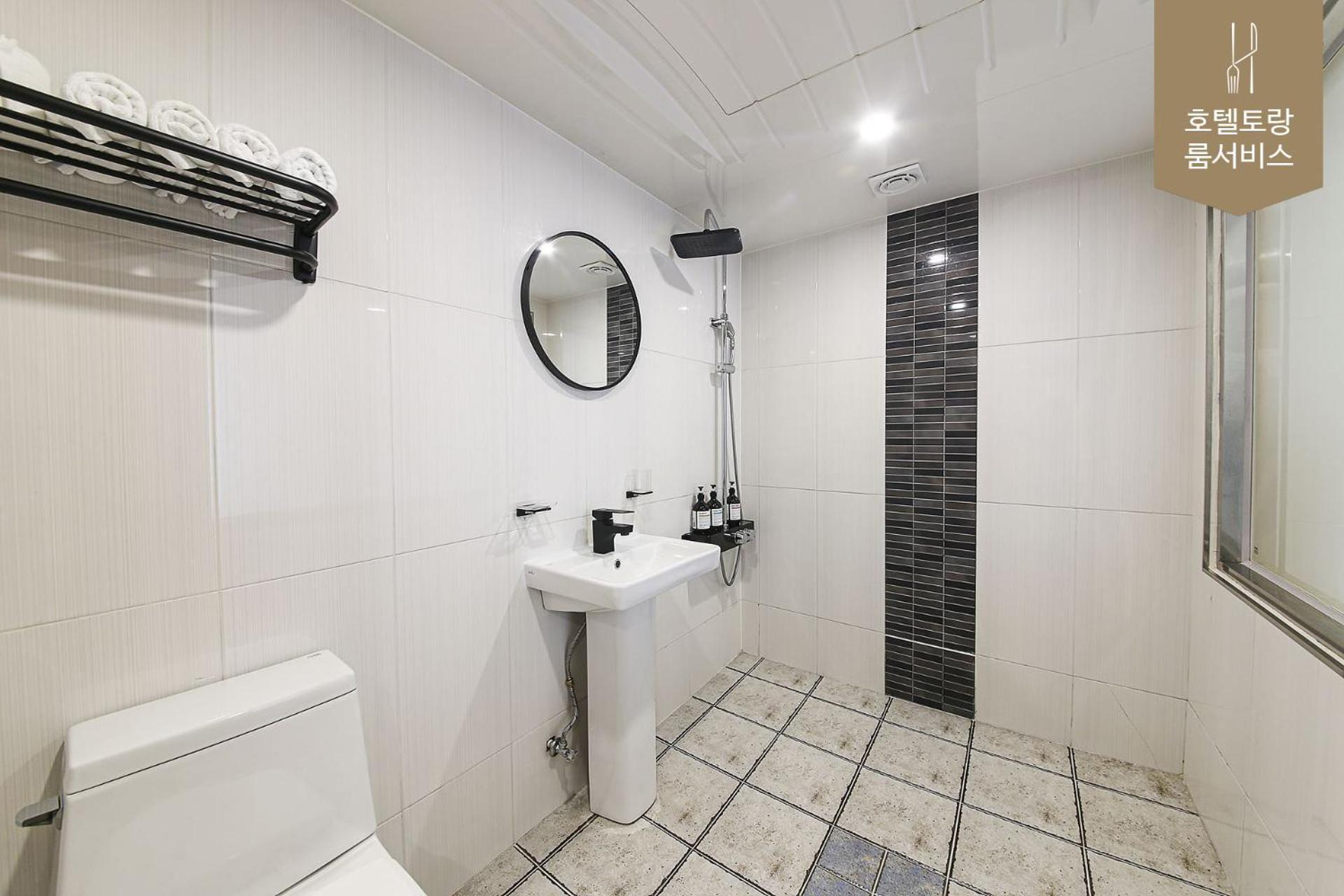 Hotel Torang Jeonju Bagian luar foto